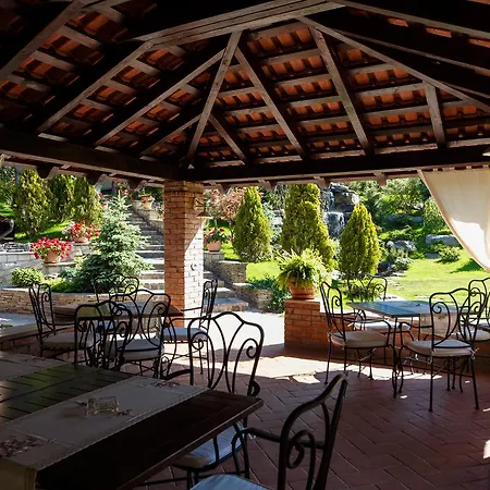 Helen Hotel 4*